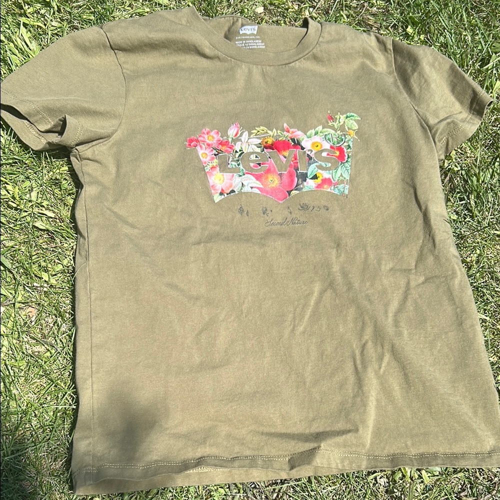 Levi's Khaki T-Shirt with Floral Logo